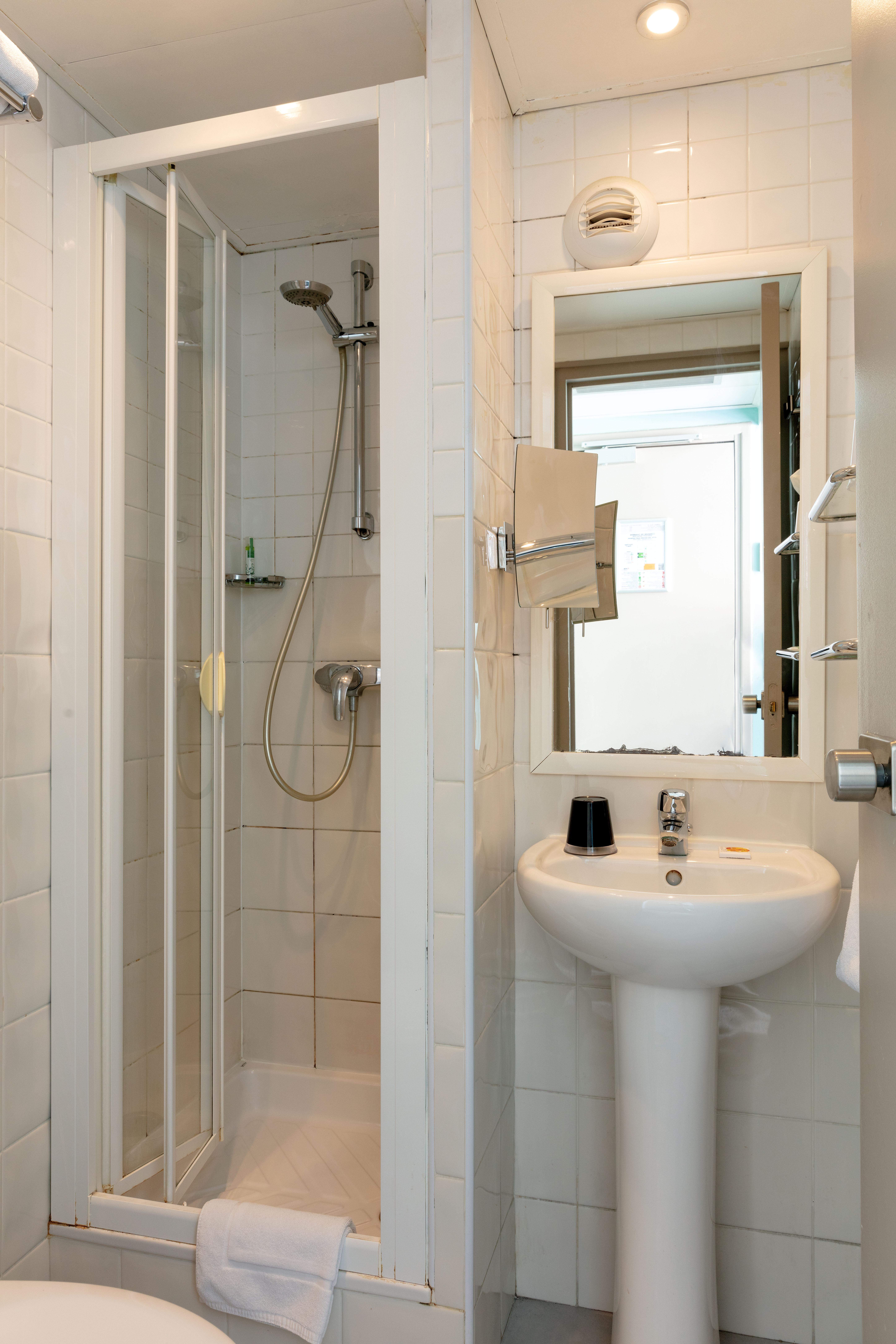 Hotel Des Nations Saint Germain Париж Екстериор снимка