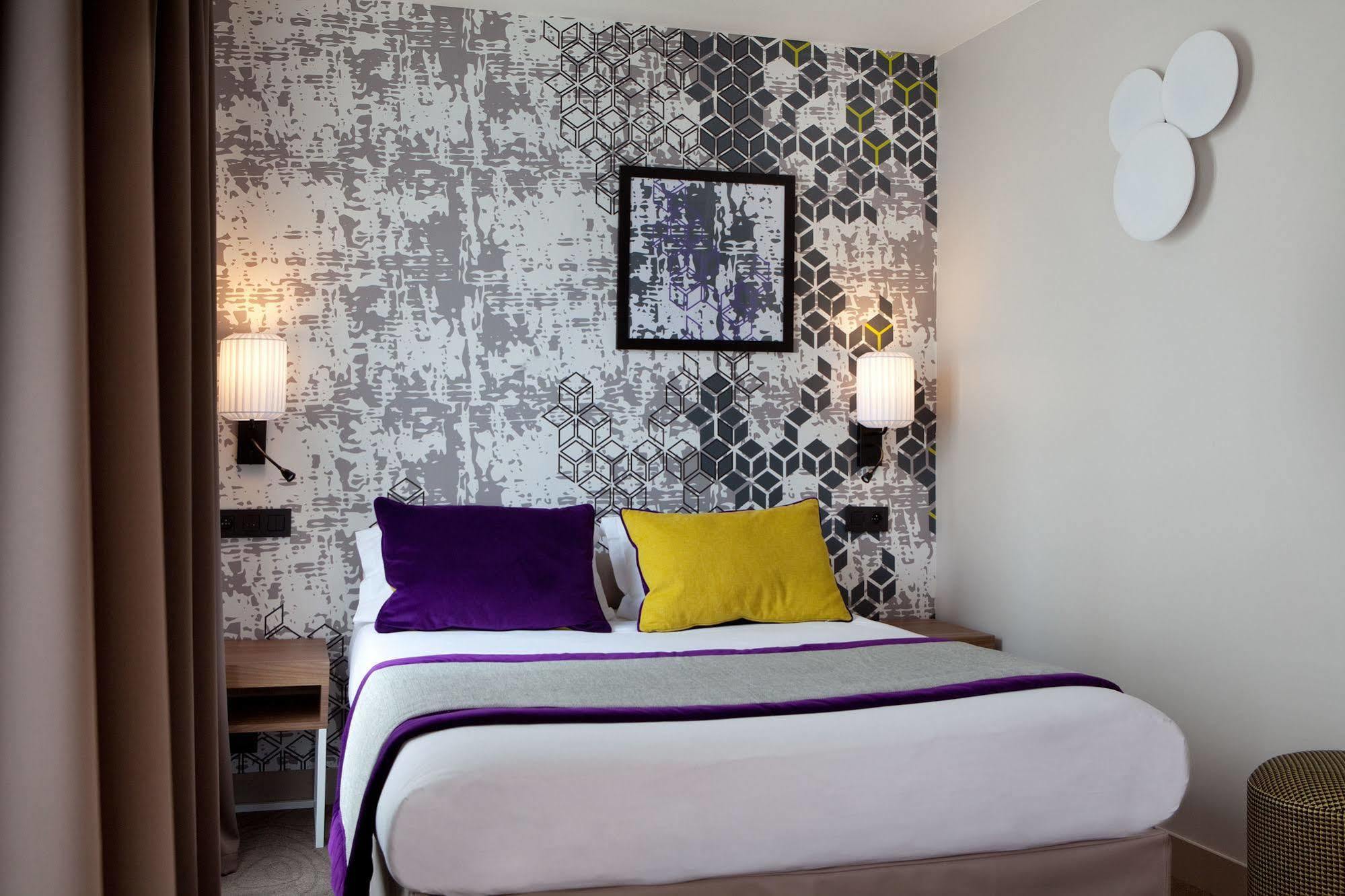 Hotel Des Nations Saint Germain Париж Екстериор снимка