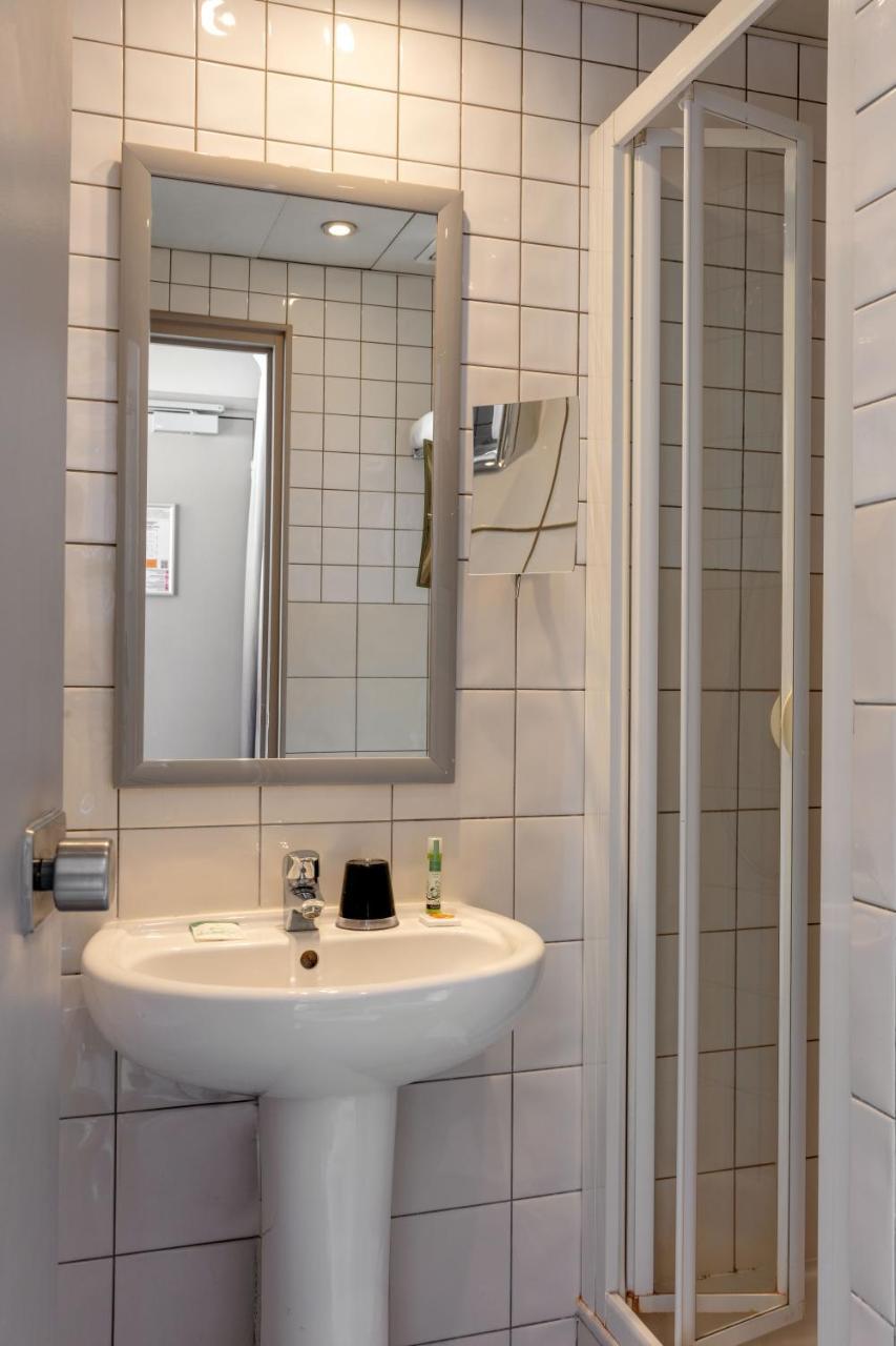 Hotel Des Nations Saint Germain Париж Екстериор снимка